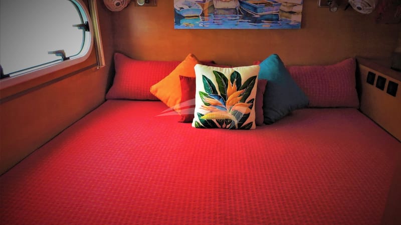 GENESIS Guest Stateroom King Bed