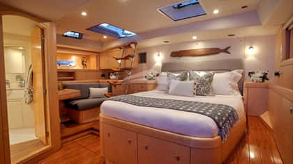 DAMA DE NOCHE 25m sailing yacht charter, photo 6