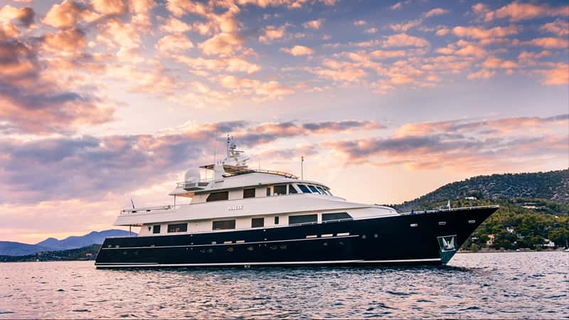 MAGIX 38m motor yacht charter