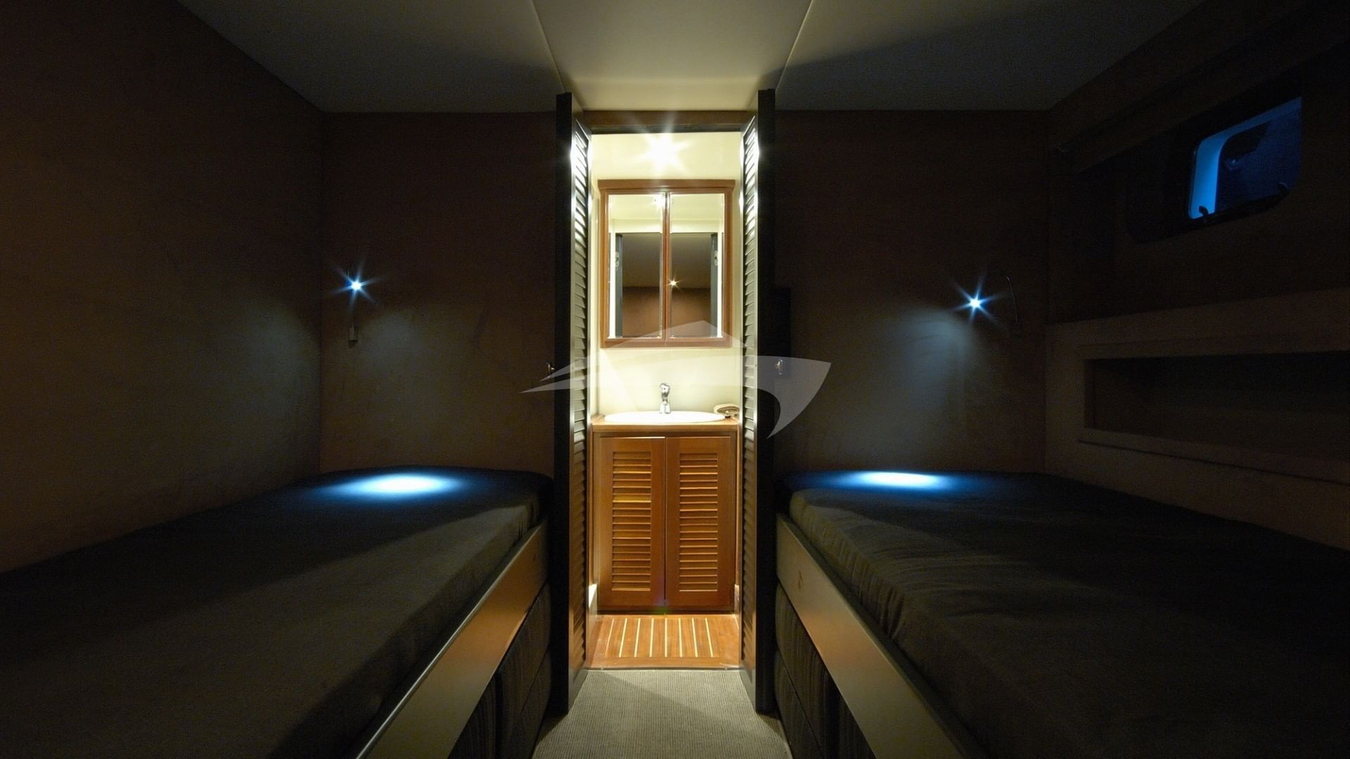 Guest cabin with twin beds