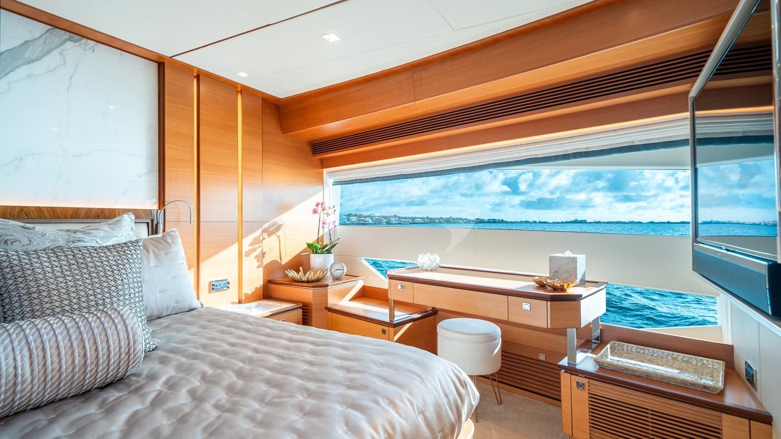 MIDNIGHT MOON, photo from the yacht portfolio 17
