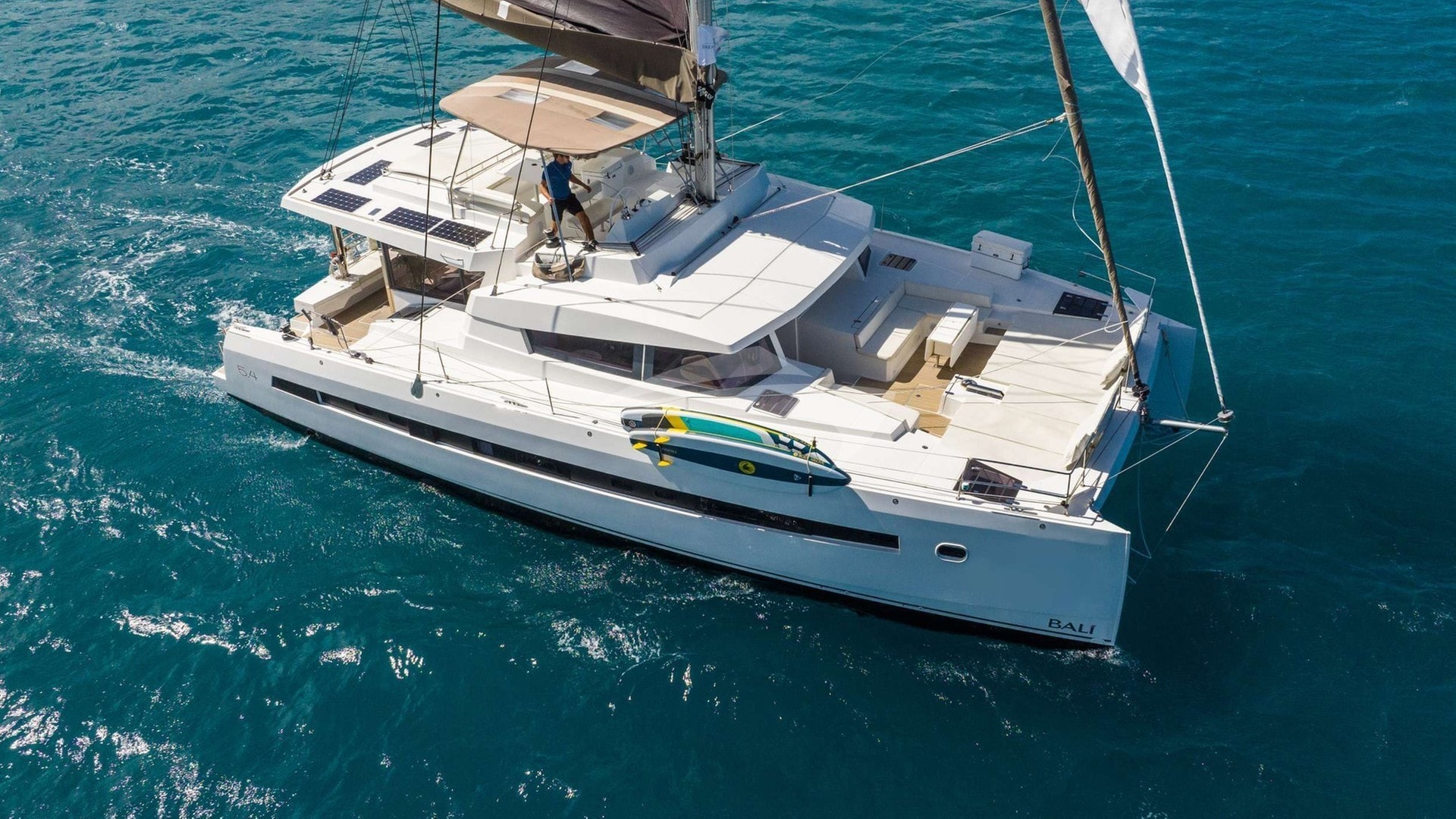 NAUTI DOGS 5.4