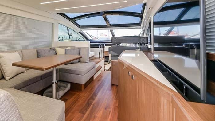 X 15m motor yacht charter, photo 5