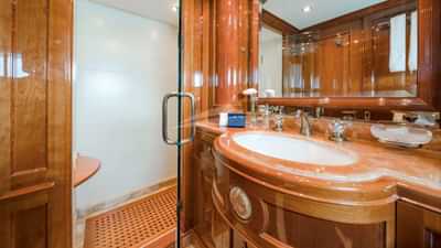 Double Cabin Bathroom