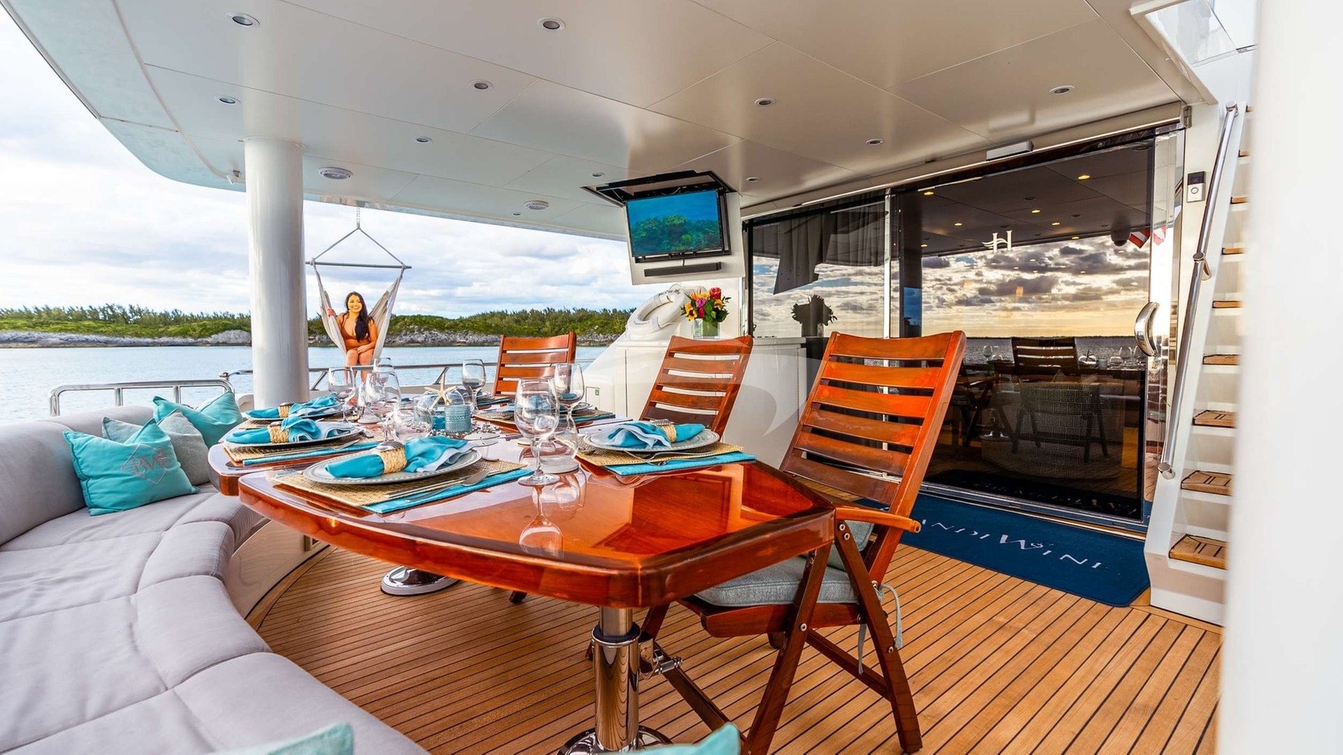 Aft Deck Al Fresco Dining