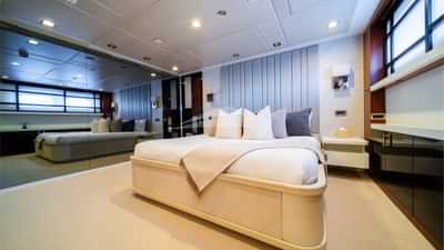 King stateroom
