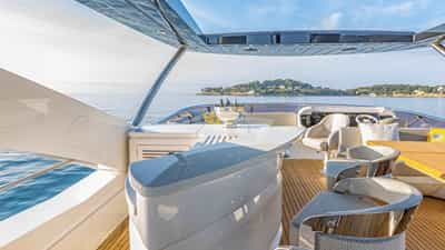 Flybridge