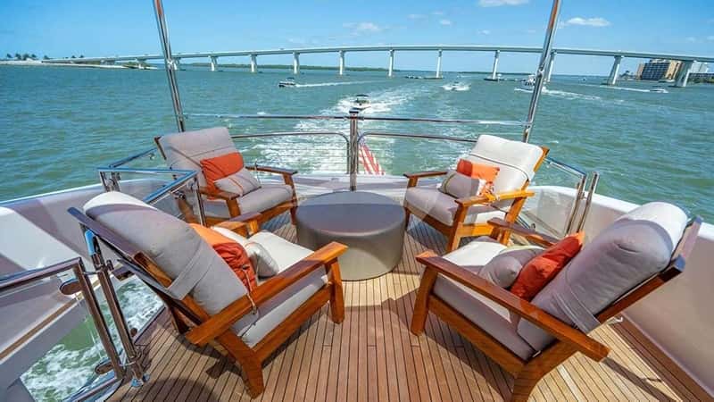 VOYAGER 27m motor yacht charter, photo 10