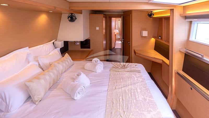 TOPAZ 17m sailing yacht charter, photo 10