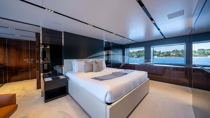 TASTY WAVES 40m motor yacht charter, photo 2