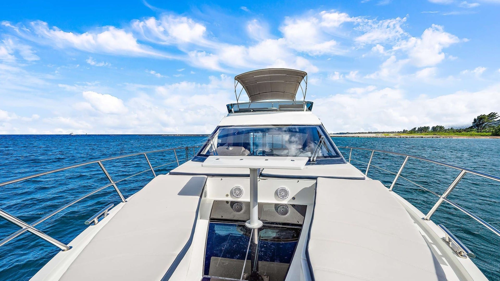 Foredeck Settee - Sun Lounge