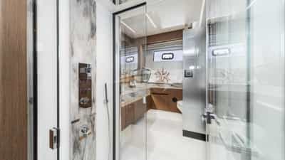 Guest Bathroom 2