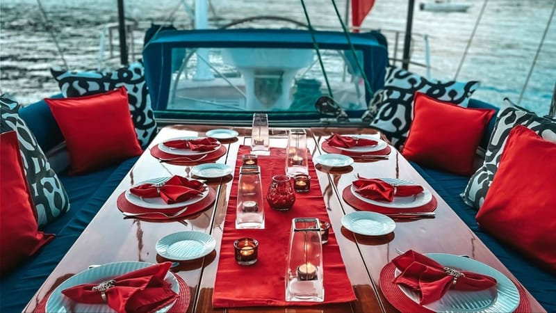 DARK STAR OF LONDON - Outdoor Dining