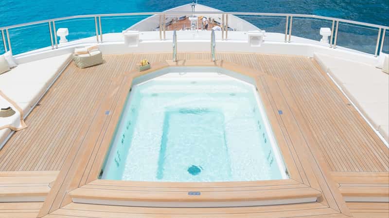 CLOUDBREAK 75m motor yacht charter, photo 10
