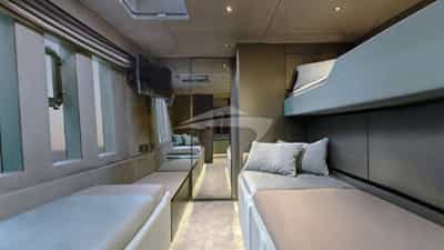 TRIPLE CABIN
