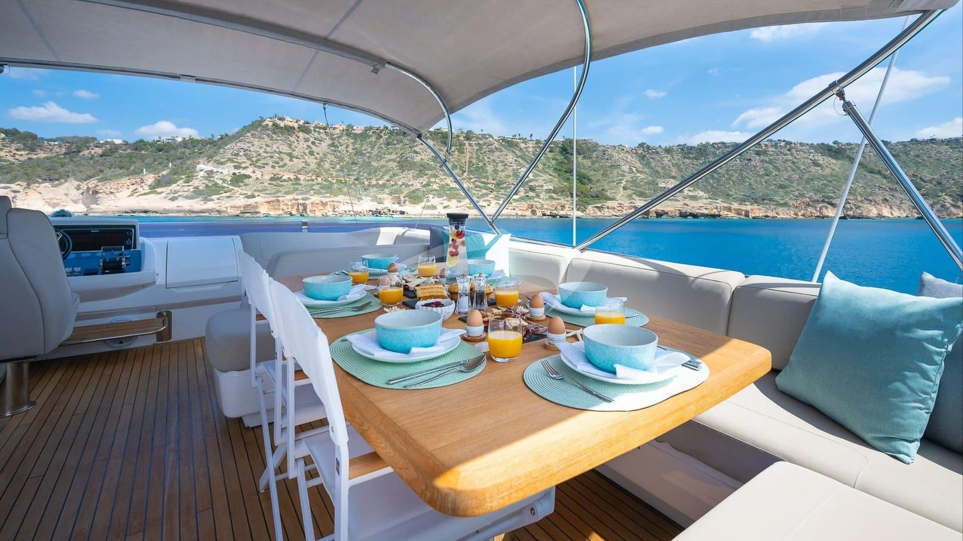 Aft Deck Dining