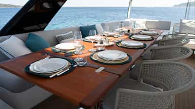 Deck Dining