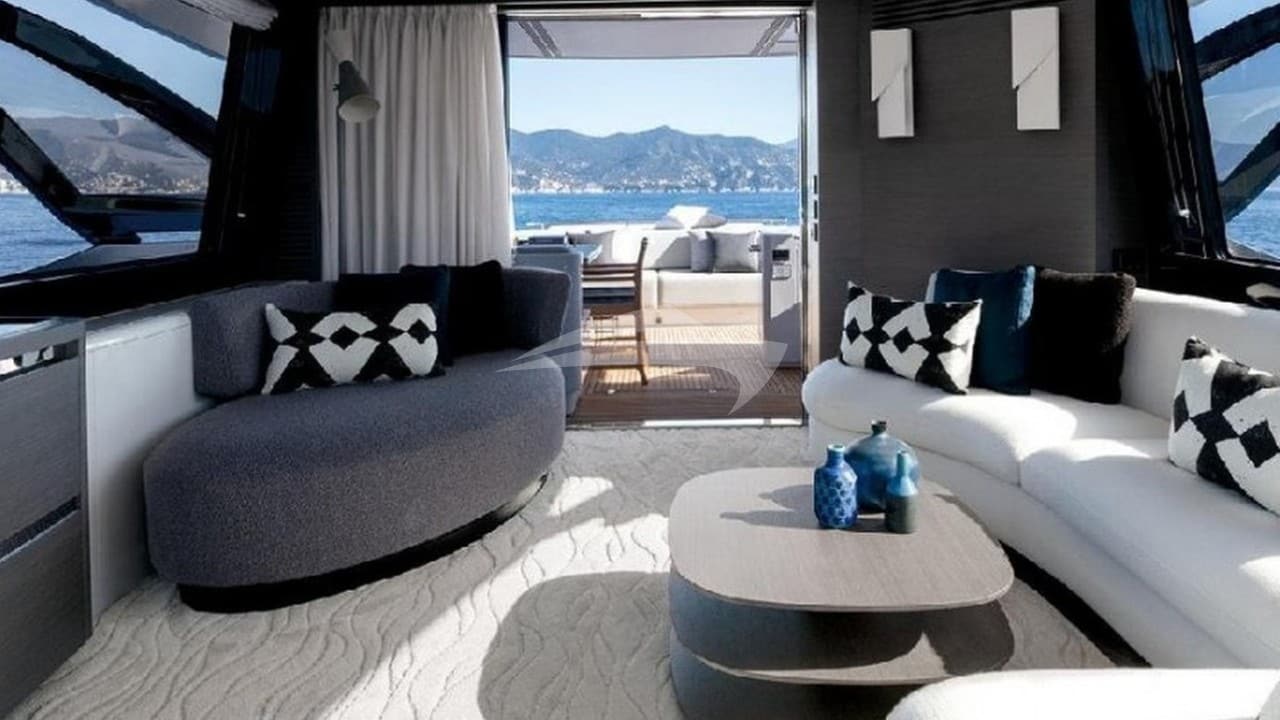 NEVER GIVE UP, photo from the yacht portfolio 4