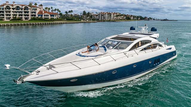 AQUAHOLIC yacht charter photo 2