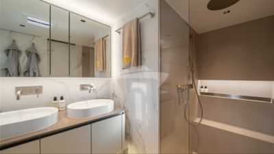 Sunreef_80_ECO_APOLLO_99_Luxury_Catamaran_Charter_BGYB_25