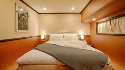 Double Cabin