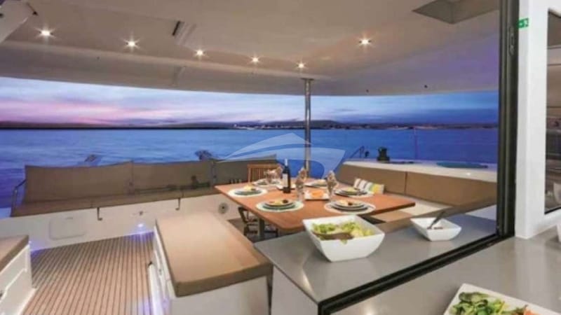 Deck Dining