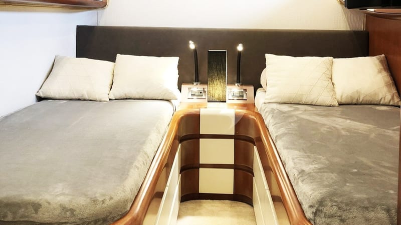 Twin Cabin