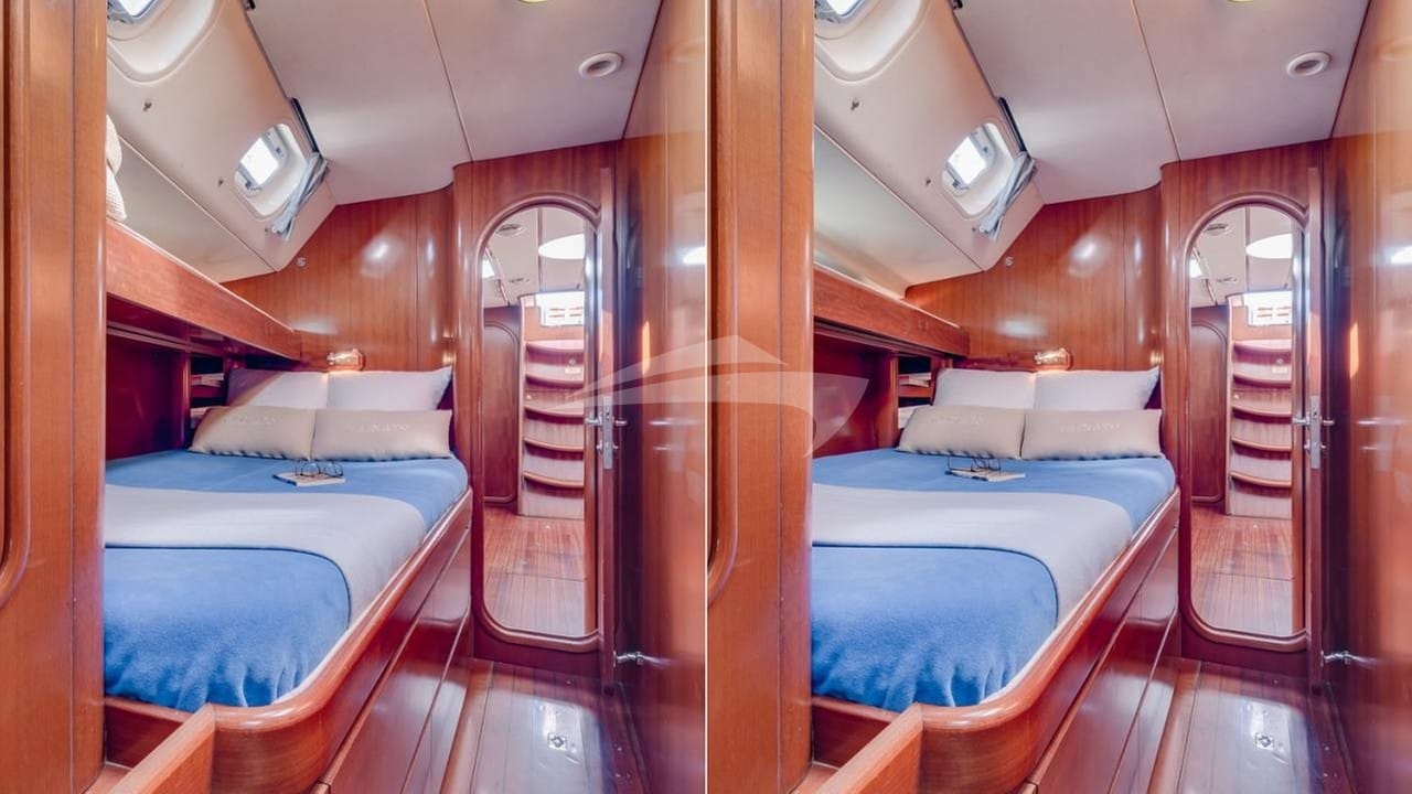 The stardboard cabin with & without the bunk bed