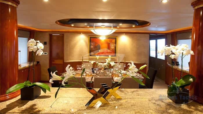 ENDLESS SUMMER 40m motor yacht charter, photo 5