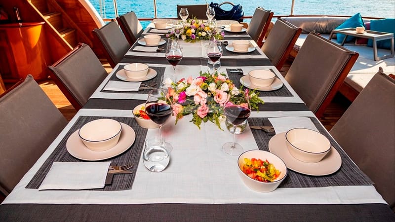 Deck Dining