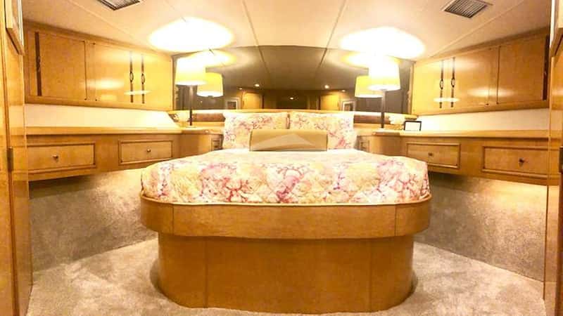 SUITE LIFE 28m motor yacht charter, photo 9