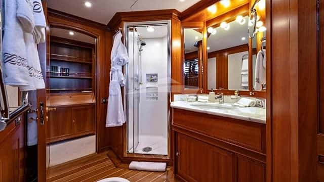 JASALI II yacht charter photo 4
