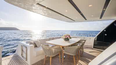 Main deck aft dining