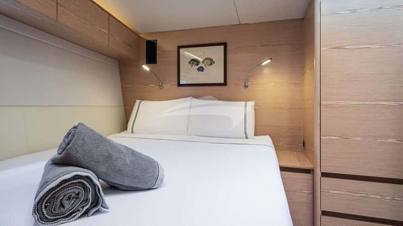 AGARIMO SIX 21m sailing yacht charter, photo 8
