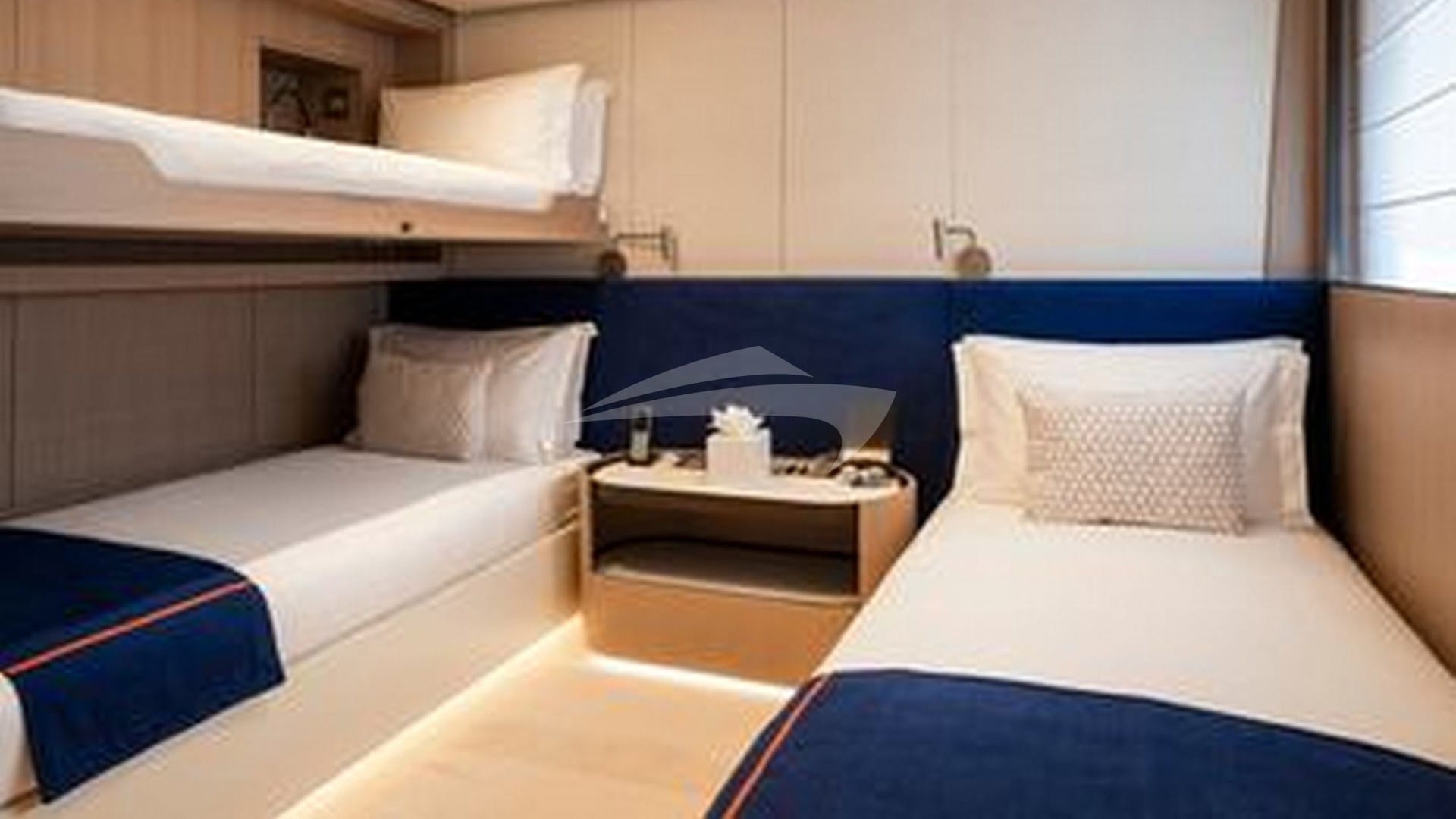 Twin Cabin with Pullman