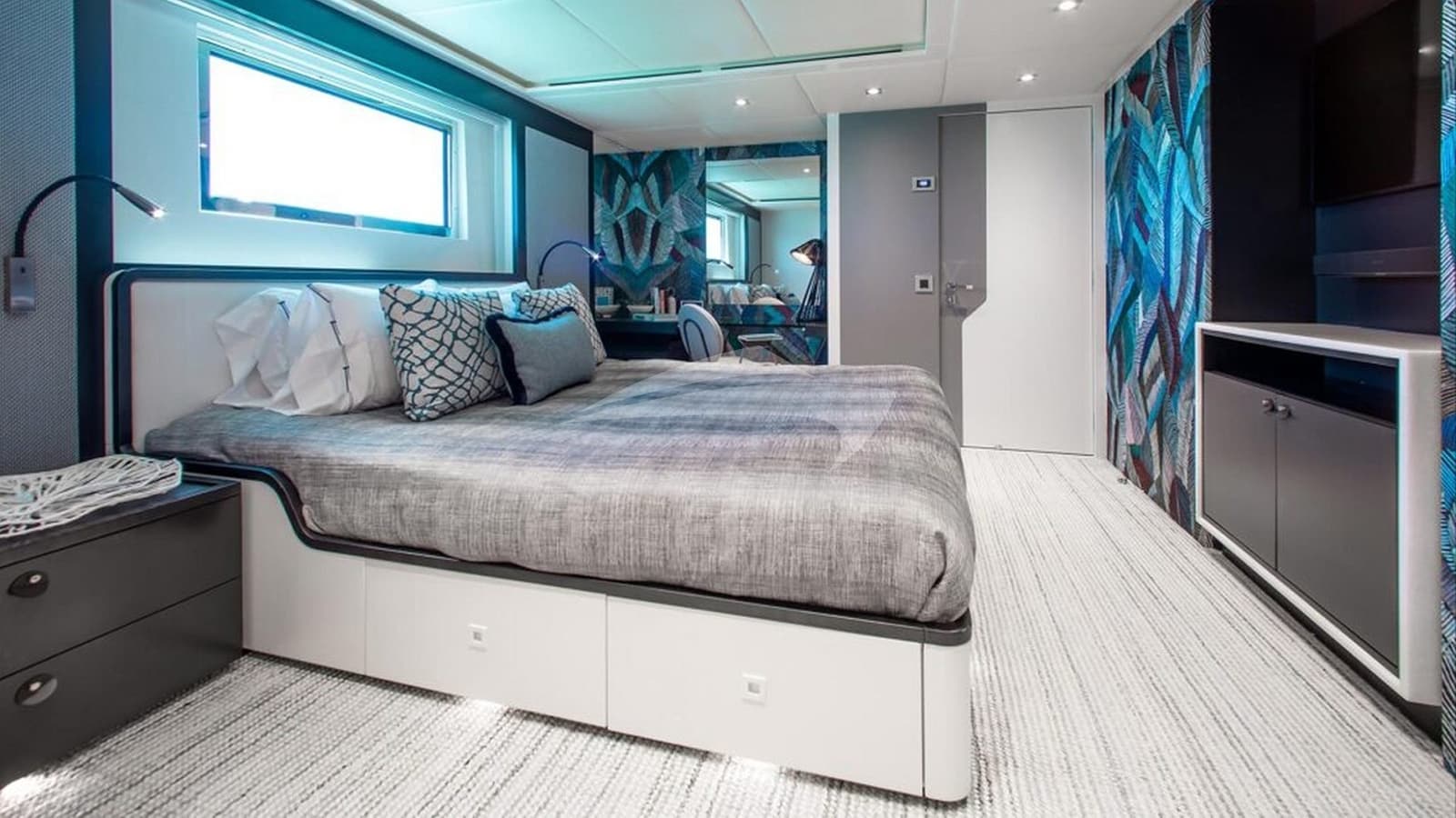 CURFEW II, photo from the yacht portfolio 13