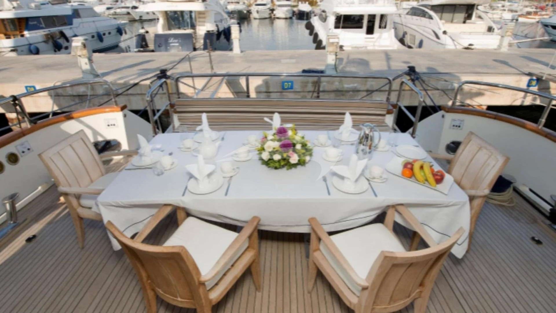 Deck Dining