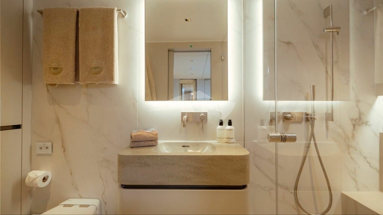 Sunreef_80_ECO_APOLLO_99_Luxury_Catamaran_Charter_BGYB_28