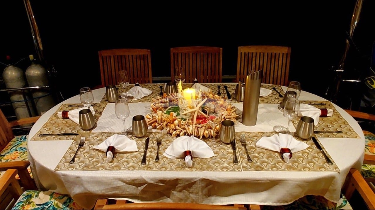 Aft deck dining table set for 8