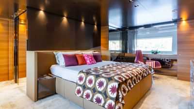 Full beam master stateroom