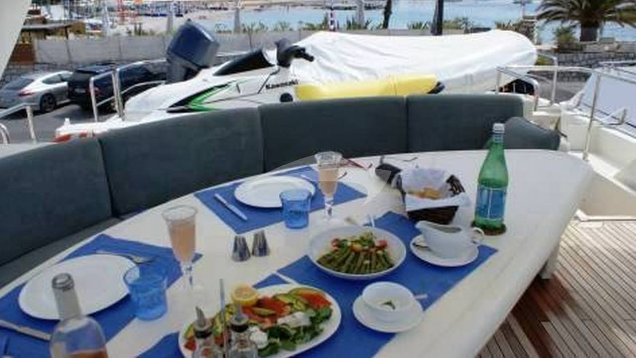 Aft Deck Dining