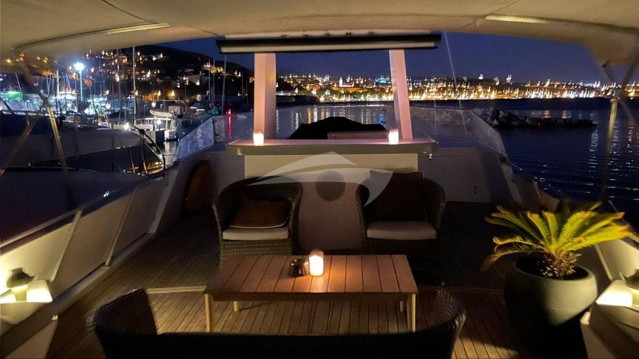SEA_SEVEN_Admiral_25_yacht_charter_006