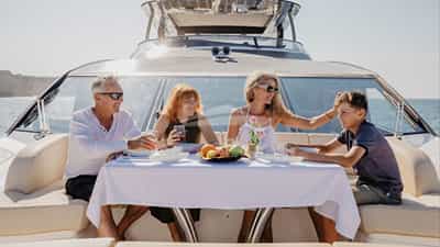 Foredeck Dining