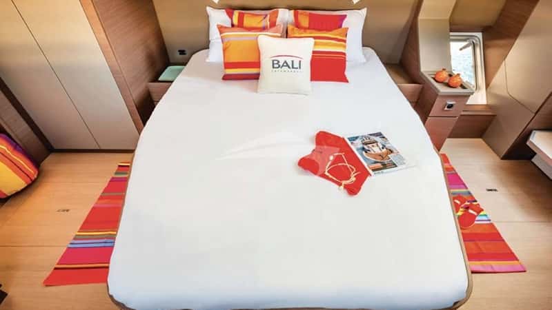 ISLAND STANDARD TIME 15m sailing yacht charter, photo 7