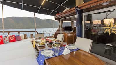 Deck Dining