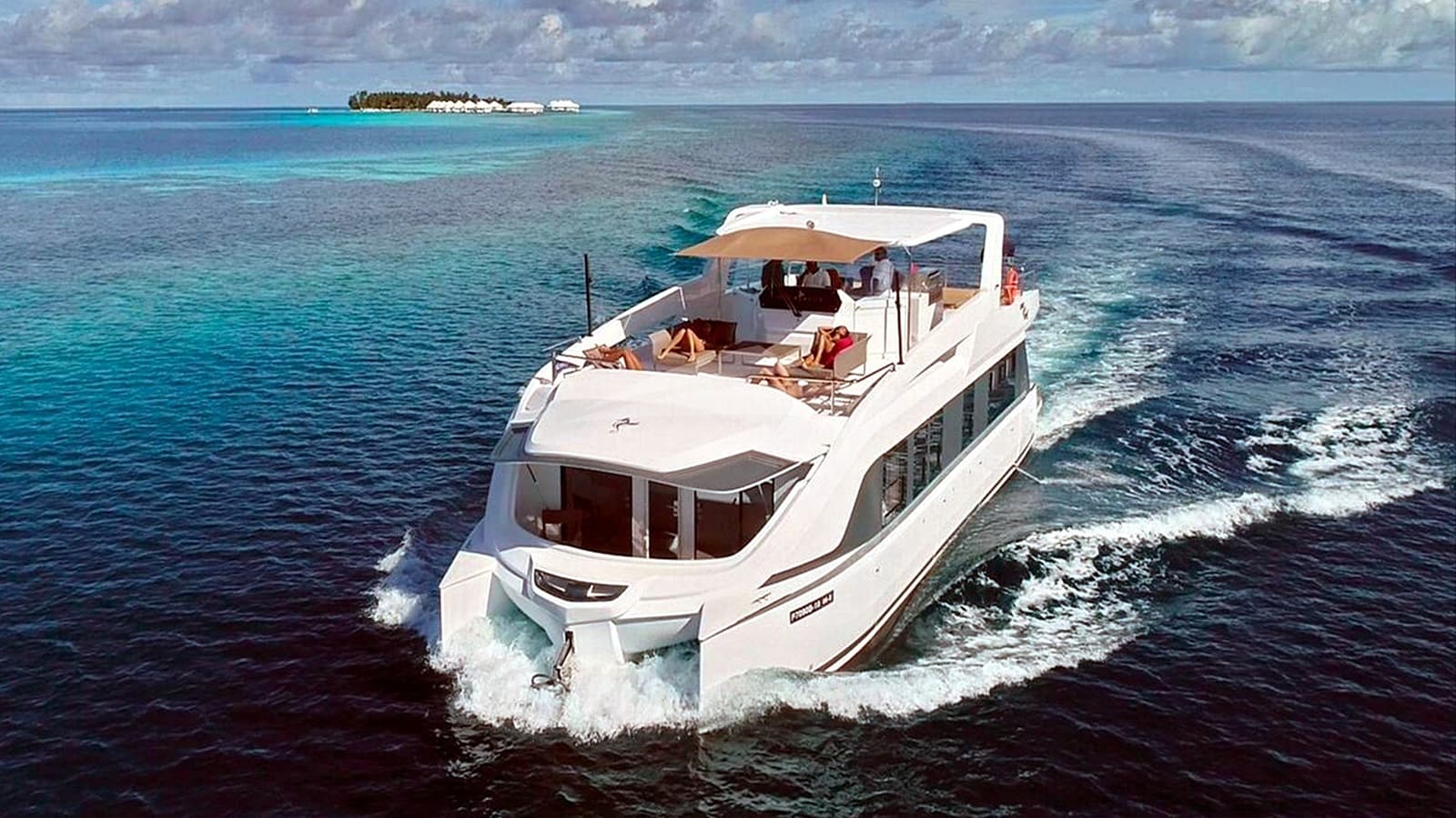 OVER REEF, Aufnahme aus dem Yachtportfolio 10