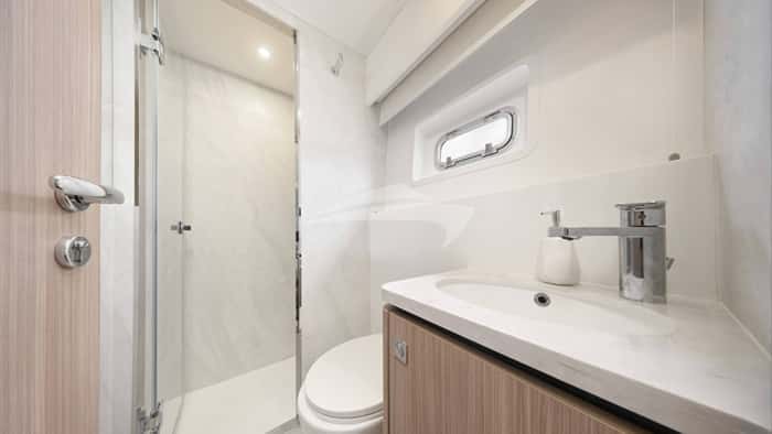 RUM RUNNER 18m sailing yacht charter, photo 5