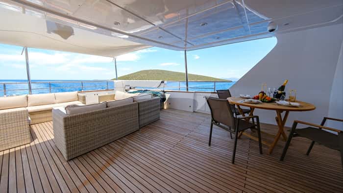 OTTAWA IV 39m motor yacht charter, photo 4