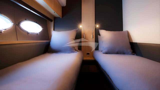 OBSESSIO yacht charter photo 4