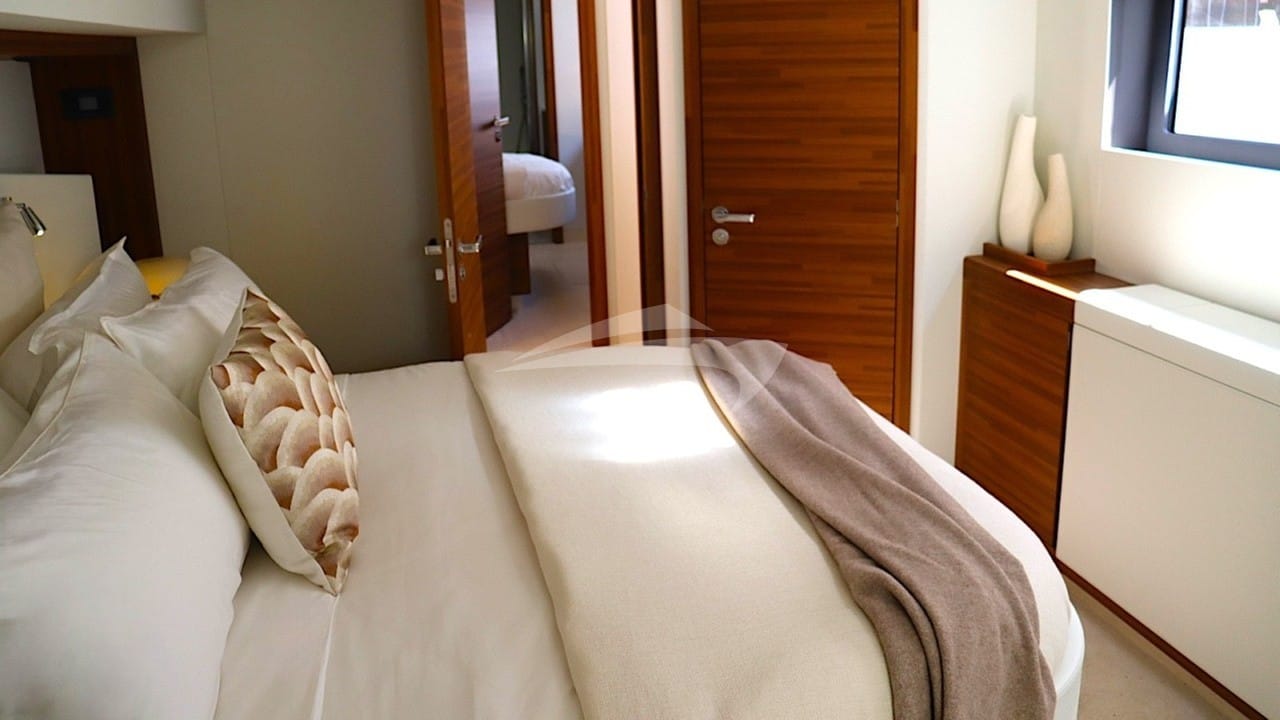 Master aft suite